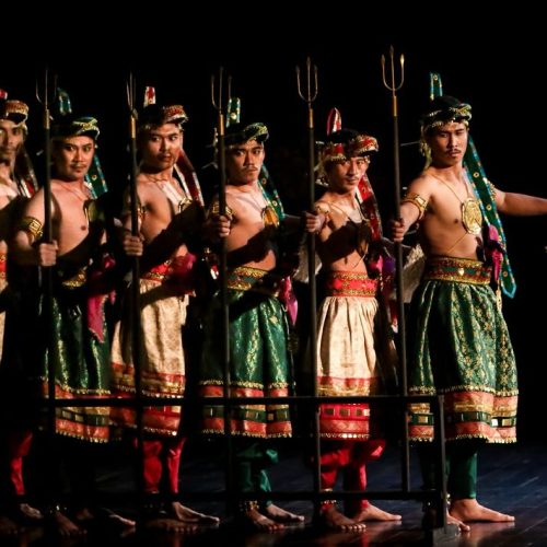 Tari Pakarena Bura_ne Kasuwiang (MAKASSAR)